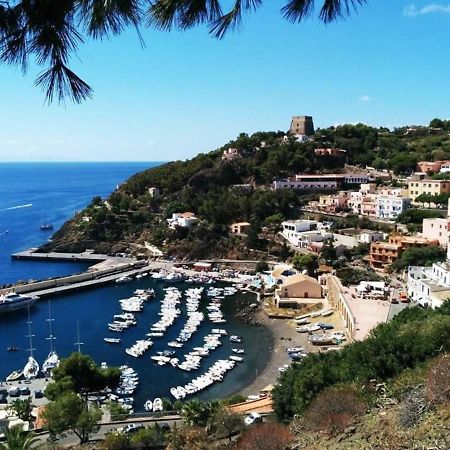 Appartamento Al Centro Di Ustica Isola di Ustica Bagian luar foto