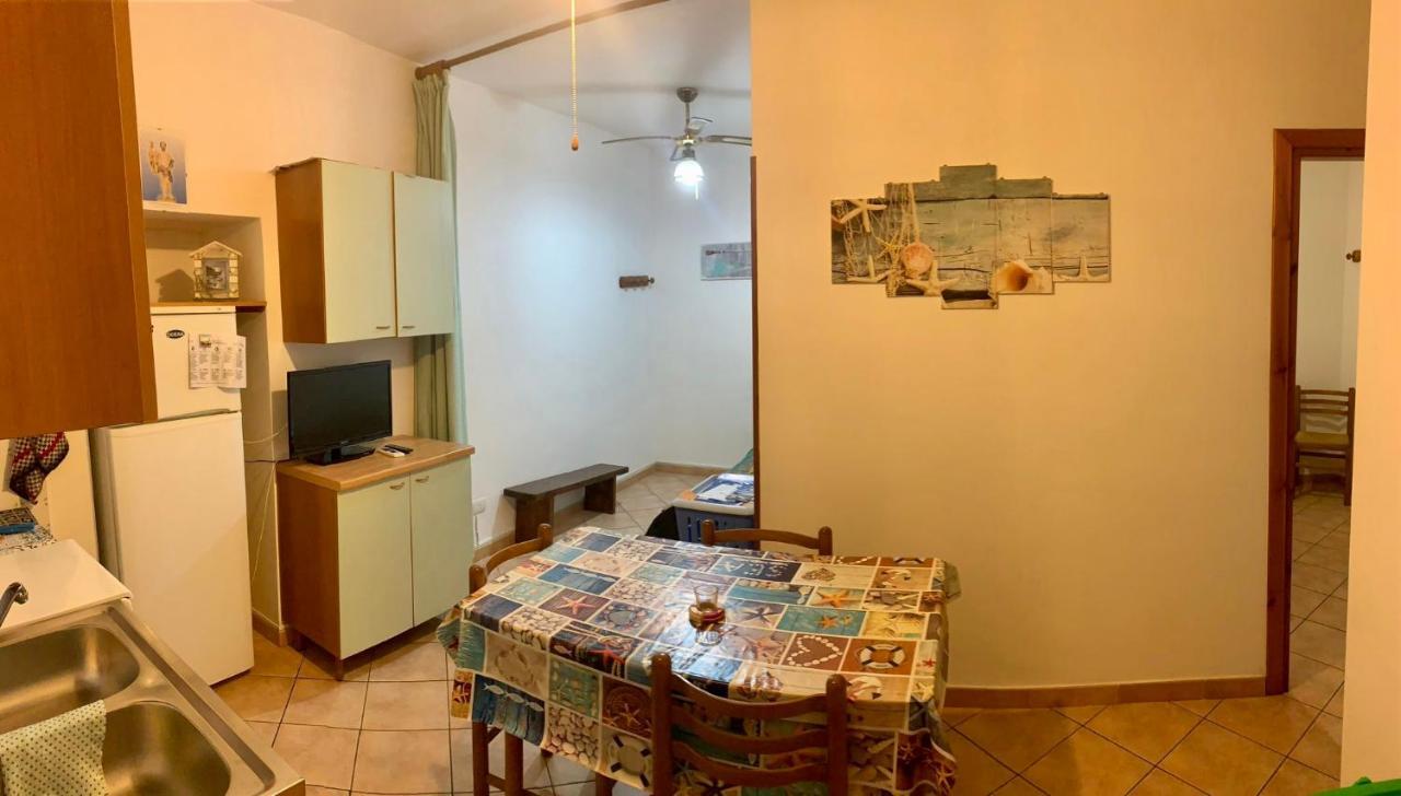 Appartamento Al Centro Di Ustica Isola di Ustica Bagian luar foto